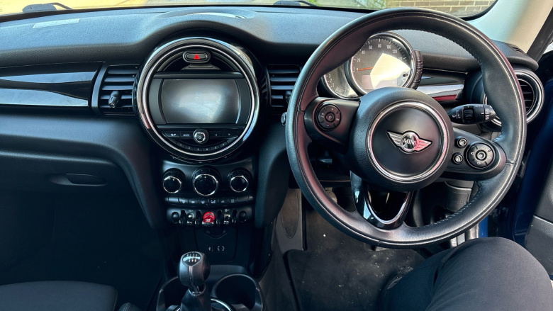 MINI Hatchback 1.5 Cooper 3dr Petrol Hatchback